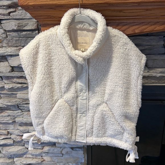 Thread & Supply Off-White Sherpa Vest - Picture 2 of 3